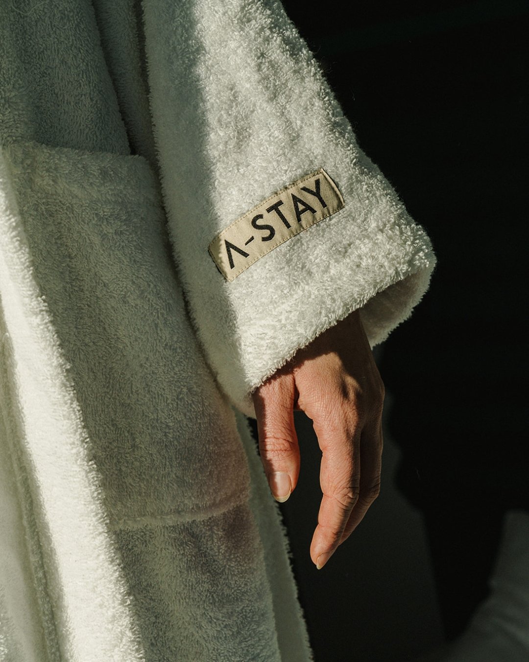 Een badjas van A-STAY Studios